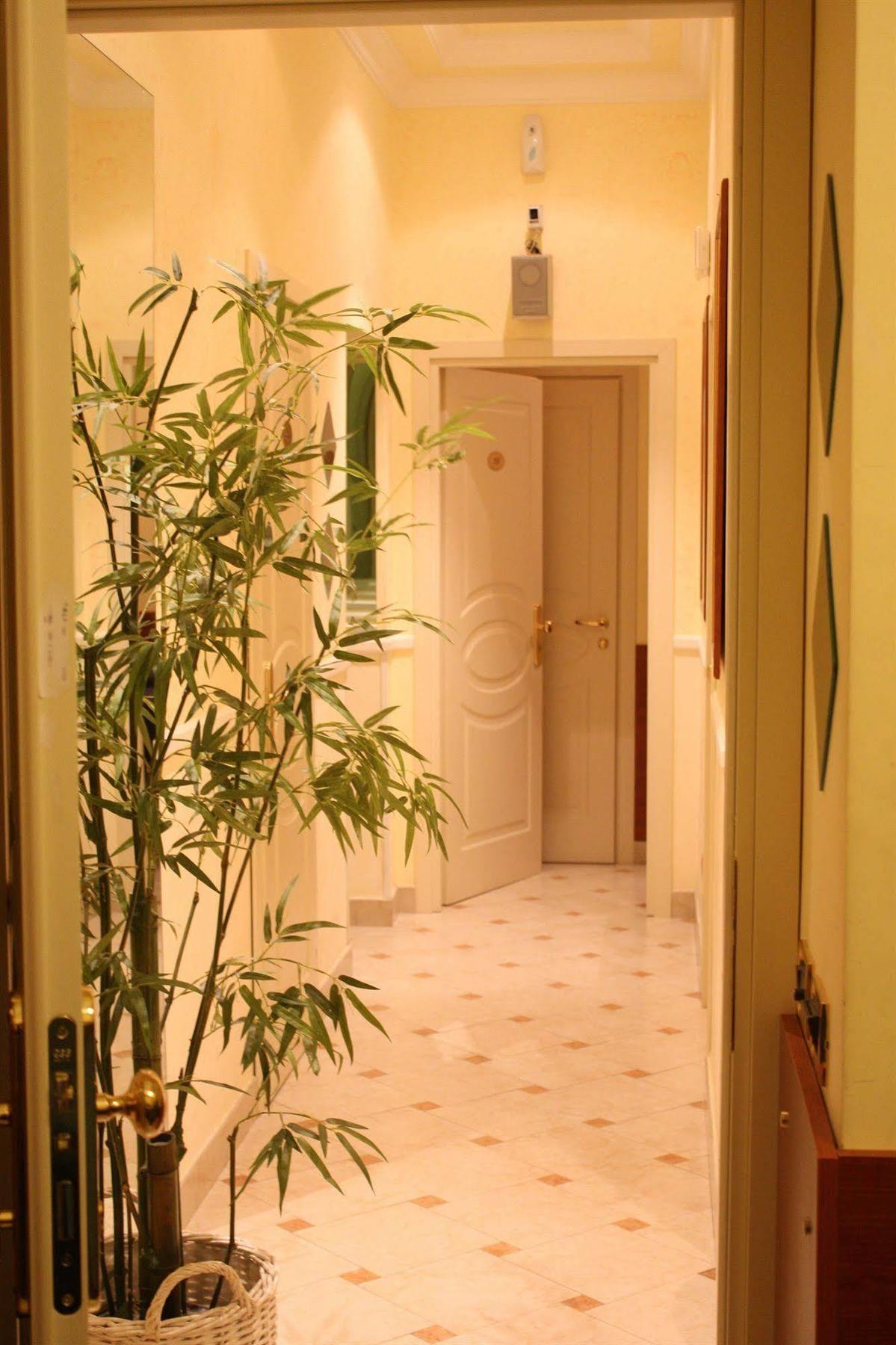 Hotel Viennese Roma Exterior foto